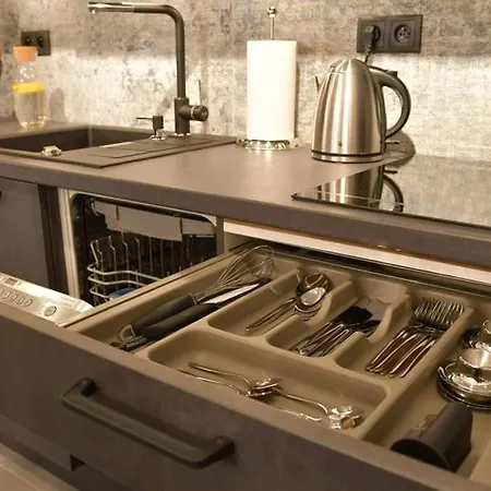 Appartamento Prywatny Stone Hill Rackiewicz Z Basenem