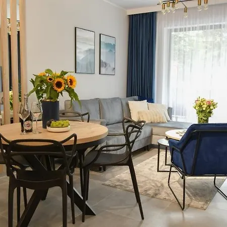 Prywatny Stone Hill Rackiewicz Z Basenem * שצ'קלארסקה פוראובה