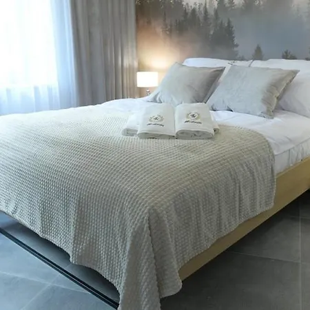 Apartamento Prywatny Stone Hill Rackiewicz Z Basenem