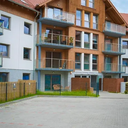 Prywatny Stone Hill Rackiewicz Z Basenem Apartment