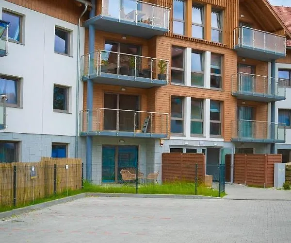 Prywatny Stone Hill Rackiewicz Z Basenem Apartment