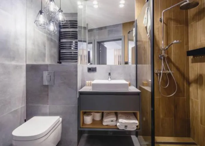 Prywatny Stone Hill Rackiewicz Z Basenem Apartment *