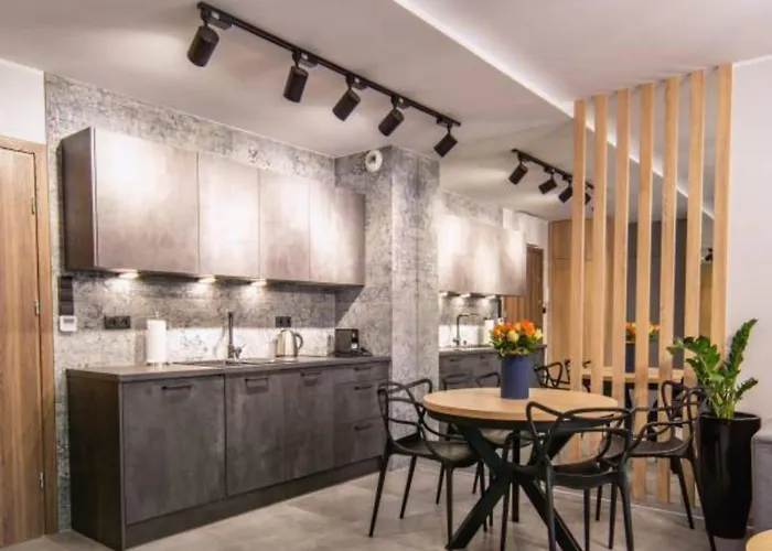 Prywatny Stone Hill Rackiewicz Z Basenem *